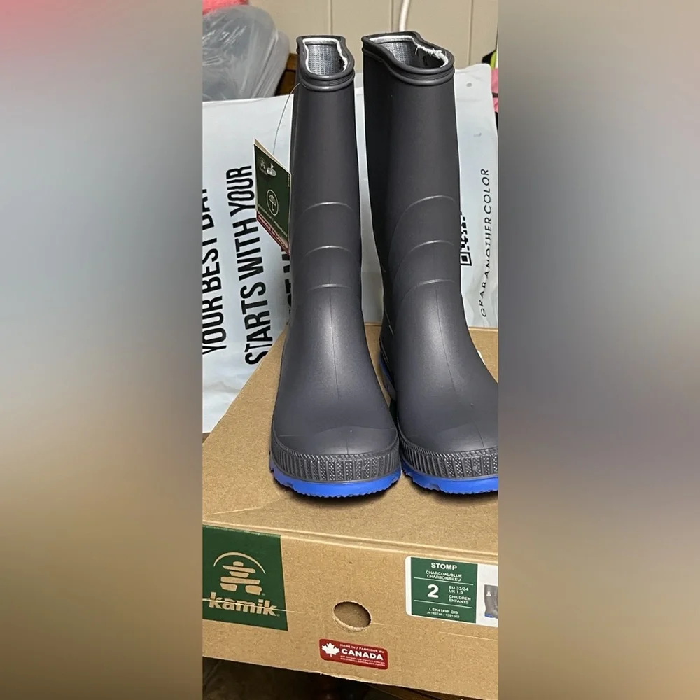 Kamik Stomp Charcoal Gray & Royal Blue Waterproof Boots Kids Size 2 NIB